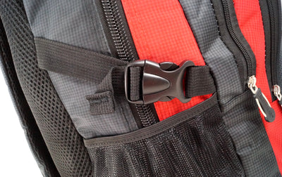 großer, stabiler Rucksack mit gepolsterten Gurten und Rückenpolster