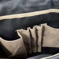 Collegetasche aus Canvas/Kunstleder mit langem Gurt und geschicktem Aufbau. DIN A4