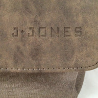 Collegetasche aus Canvas/Kunstleder mit langem Gurt und geschicktem Aufbau. DIN A4