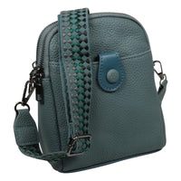 Kleine Tasche mit modischem Stoffgurt