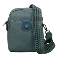 Kleine Tasche mit modischem Stoffgurt