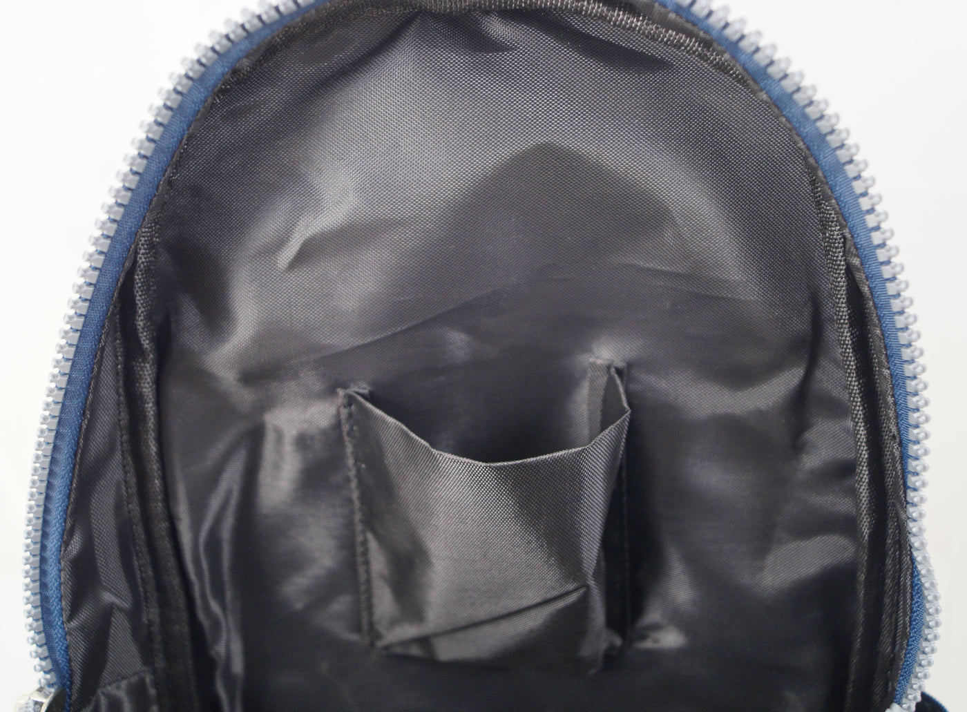 leichter kleiner Nylonrucksack - wasserabweisend und robust