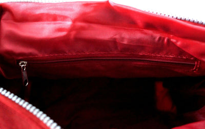 sportliche, leichte Umhängetasche aus wasserabweisendem Nylon mit vielen Außenfächern