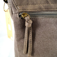 Unisex Messenger Bag aus Canvas mit Überwurf und langem Gurt