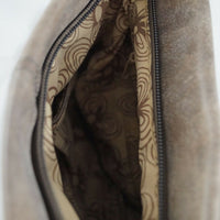 flache Umhängetasche in Wildlederoptik