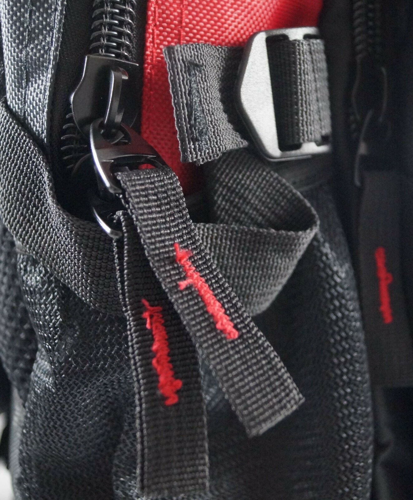stabiler Sport- oder Schulrucksack mit Brustgurt