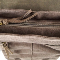 Unisex Messenger Bag aus Canvas mit Überwurf und langem Gurt