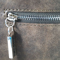 große Umhängetasche aus Kunstleder in Wildlederoptik