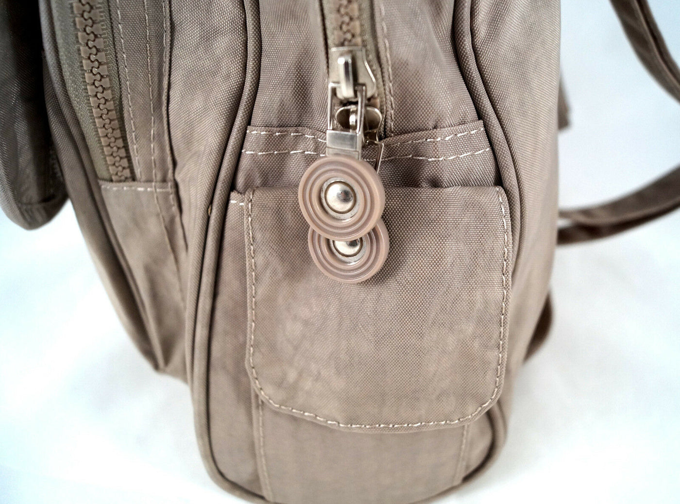 leichter kleiner Nylonrucksack - wasserabweisend und robust