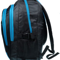 großer Rucksack mit gepolsterten Gurten und farbigen Akzenten