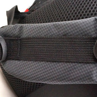 großer, stabiler Rucksack mit gepolsterten Gurten und Rückenpolster