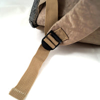 großer, besonders leichter Nylonrucksack - wasserabweisend und robust