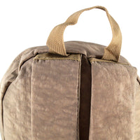 großer, besonders leichter Nylonrucksack - wasserabweisend und robust