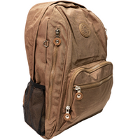 großer, besonders leichter Nylonrucksack - wasserabweisend und robust