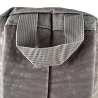 großer, besonders leichter Nylonrucksack - wasserabweisend und robust