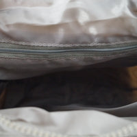 sportliche, leichte Umhängetasche aus wasserabweisendem Nylon mit vielen Außenfächern