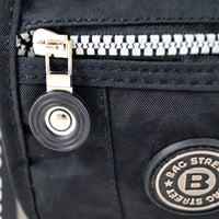 leichte, kleine Umhängetasche aus wasserabweisendem Nylon