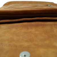 große Umhängetasche aus Kunstleder in Wildlederoptik