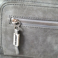 große Umhängetasche aus Kunstleder in Wildlederoptik